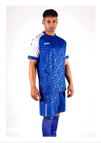 Diadora Amarosa Soccer Kit